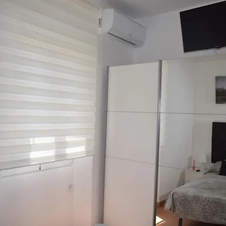 Apartment Tilos 2 Malaga